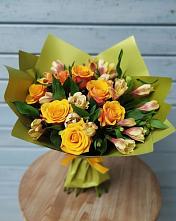 Букет цветов из:  Альстромерии и Розы в Озерске