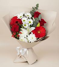Букет цветов из:  Розы, Хризантемы, Герберы и Лилии в Озерске