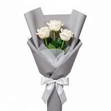 Букет 3 белые розы в Озерске