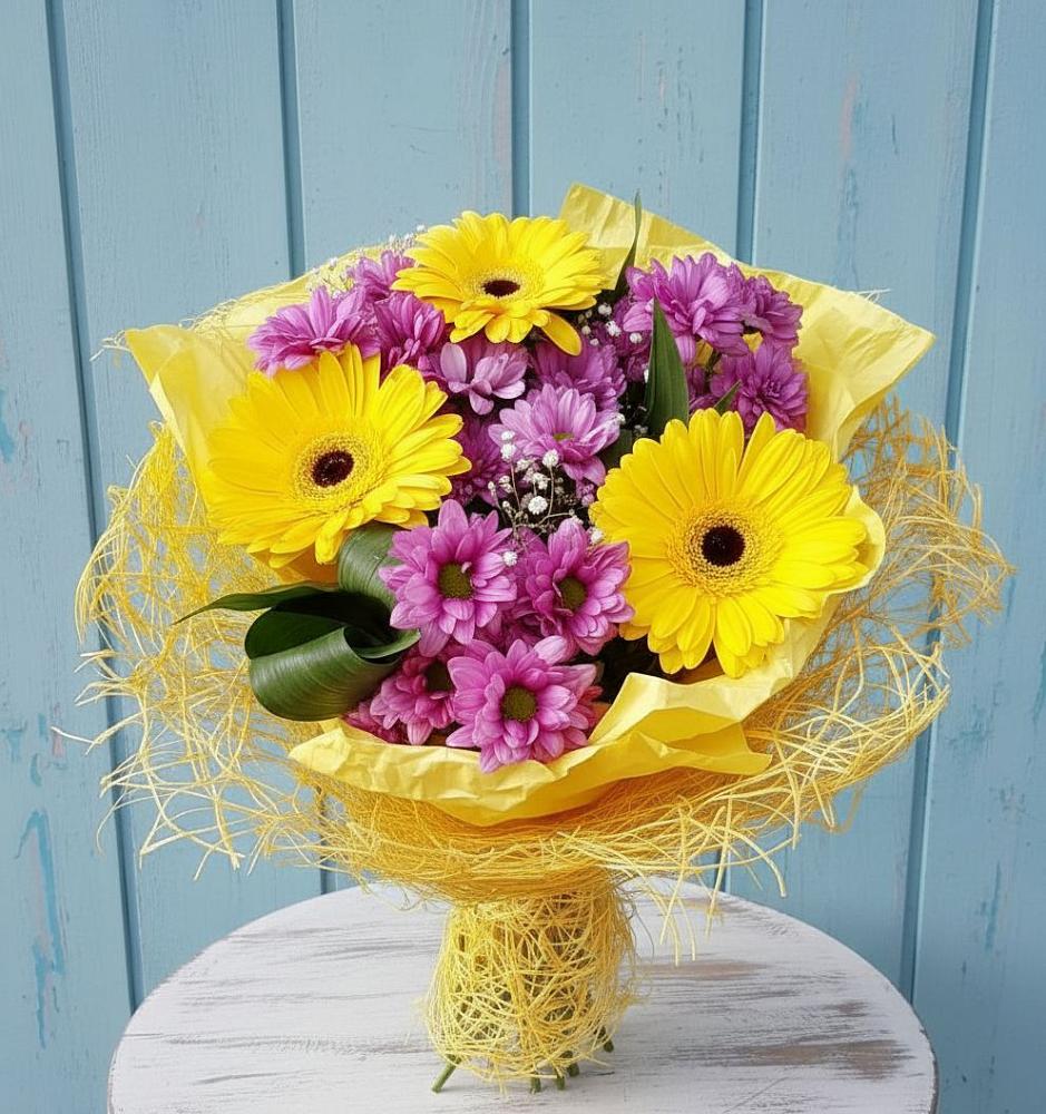 Букет цветов из: Хризантемы и Герберы в Озерске