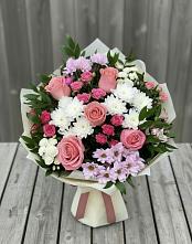 Букет цветов из:  Альстромерии, Гвоздики, Розы и Хризантемы в Озерске