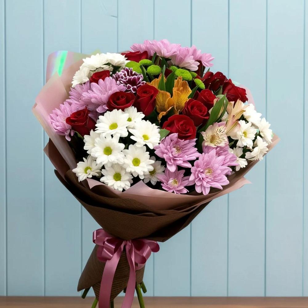 Букет цветов из: Розы, Хризантемы и Альстромерии в Озерске
